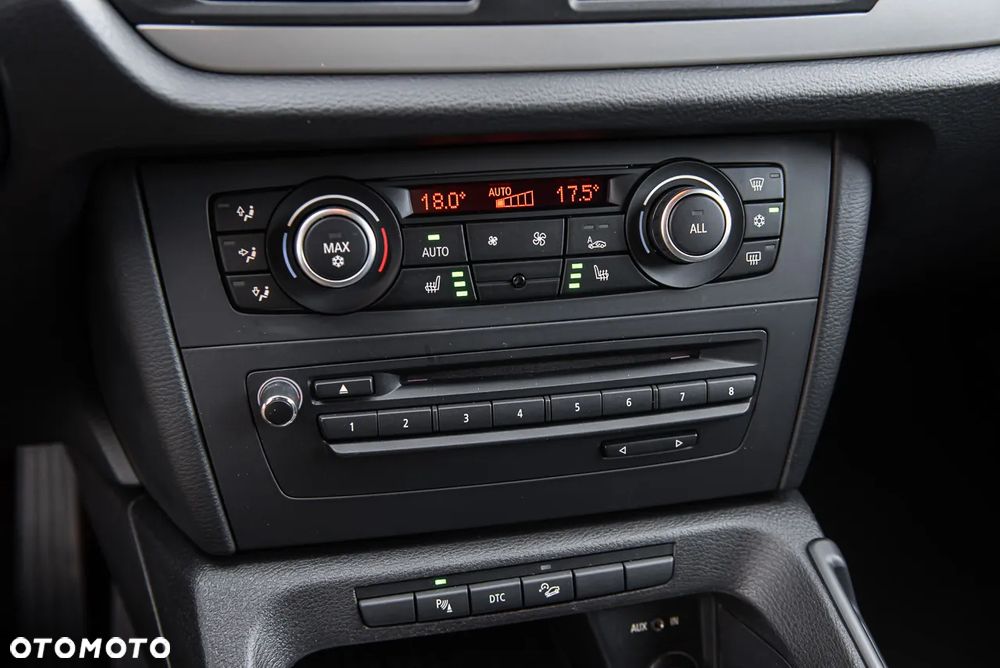 BMW X1 xDrive28i - 28