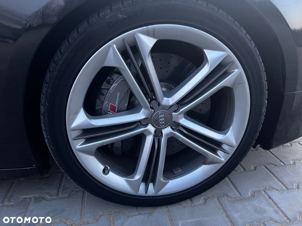 Audi S8 - 21