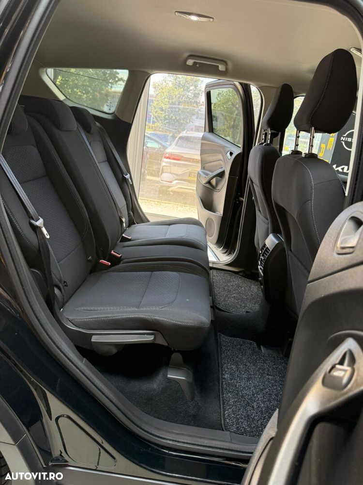 Ford Kuga - 15
