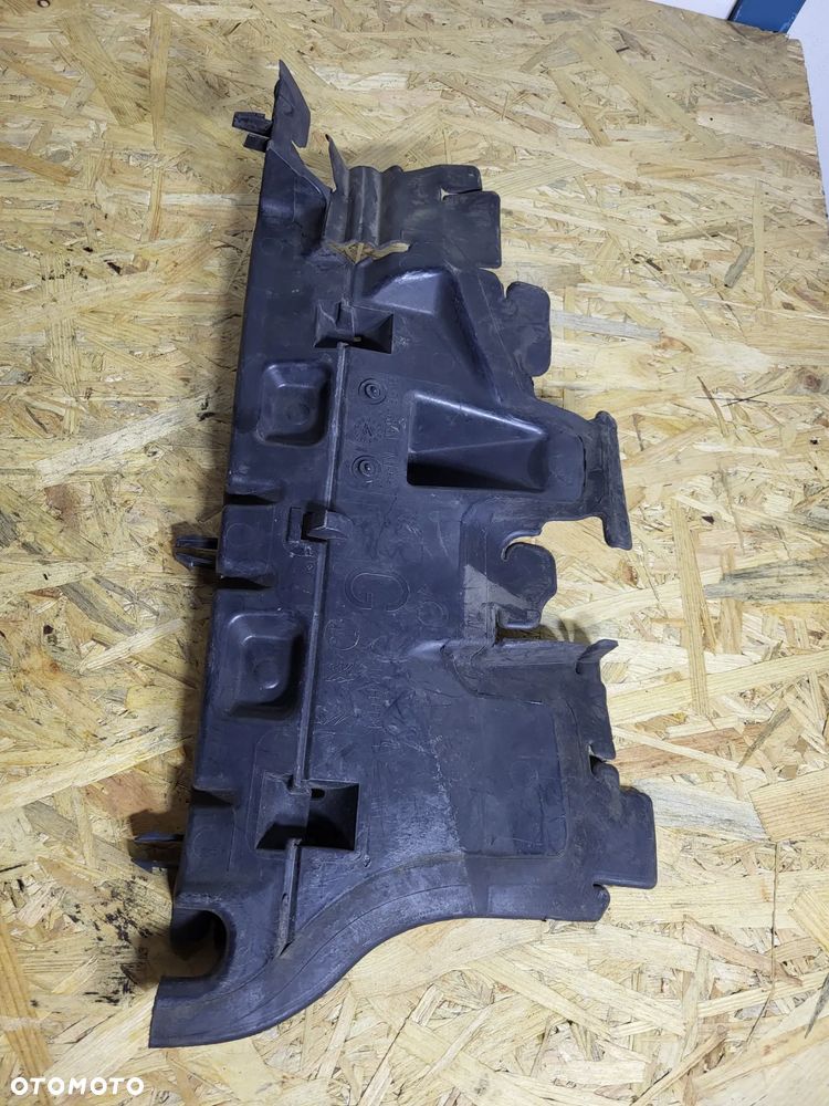 Kierownica powietrza lewa Peugeot 407 - 2