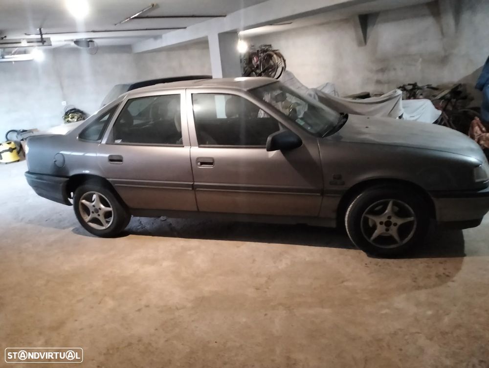 Opel Vectra 1.7 TD GLS - 4