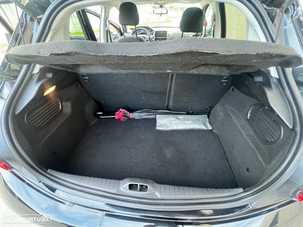 Peugeot 208 1.2 PureTech Allure - 12