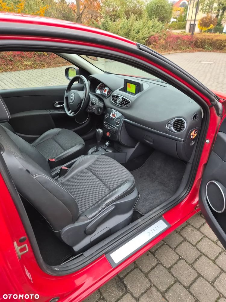 Renault Clio 1.6 16V 110 TomTom Edition - 12