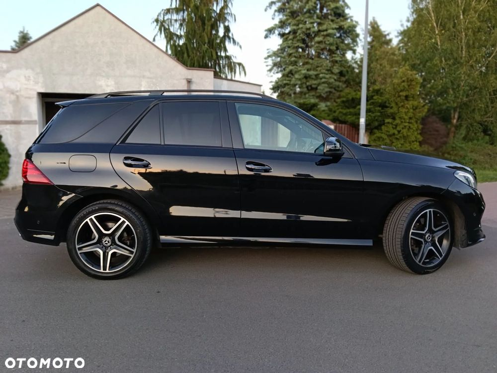 Mercedes-Benz GLE - 15