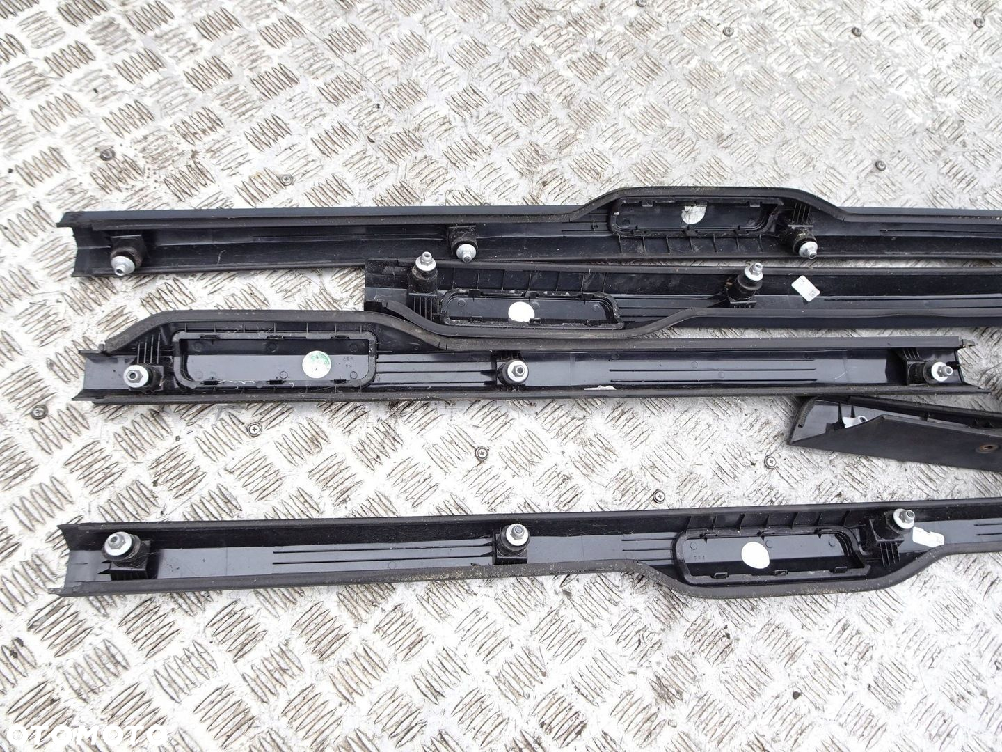 Listwa dachowa relingi KPL. Chevrolet Orlando - 6