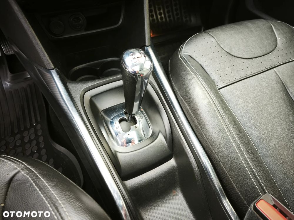 Peugeot 2008 82 e-VTI ETG5 Allure - 16