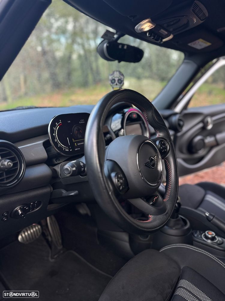 MINI 5 Portas Cooper Premium Plus JCW Auto - 13