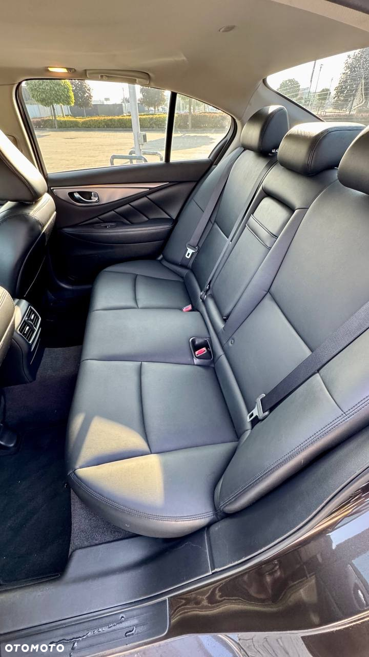 Infiniti Q50 Q50(S) 3.0t Sport Tech - 9