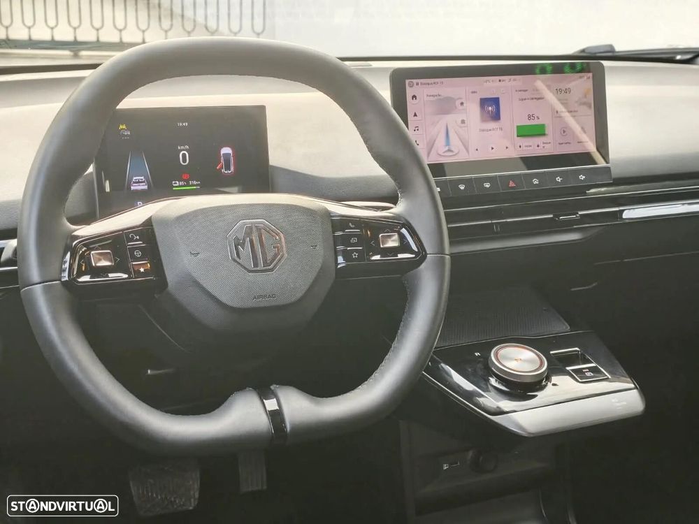 MG MG4 64 kWh Luxury - 25