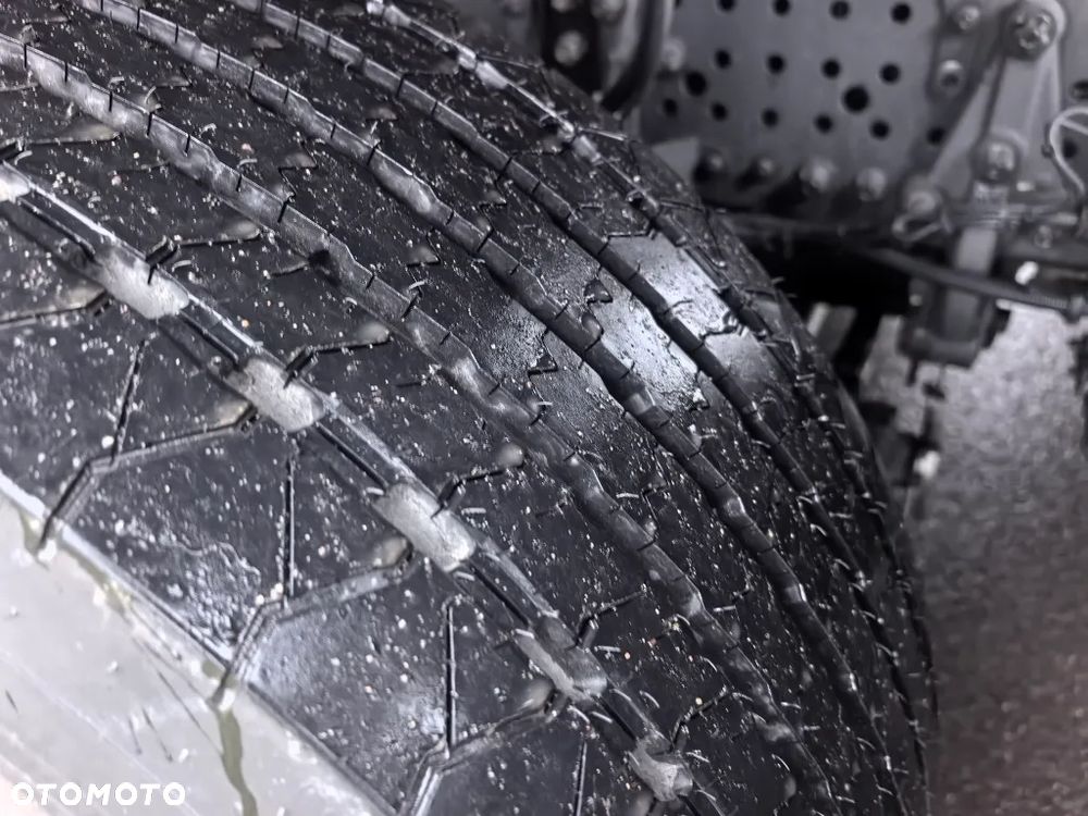 Mercedes-Benz Actros L 1851 LSnRL * Olejowy Retarder * GigaSpace * 2 zbiorniki * LED * - 10