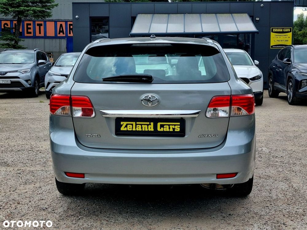 Toyota Avensis 1.8 Selection - 6