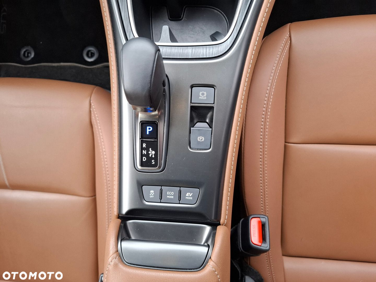 Lexus LBX 1.5 Hybrid Relax AWD - 33
