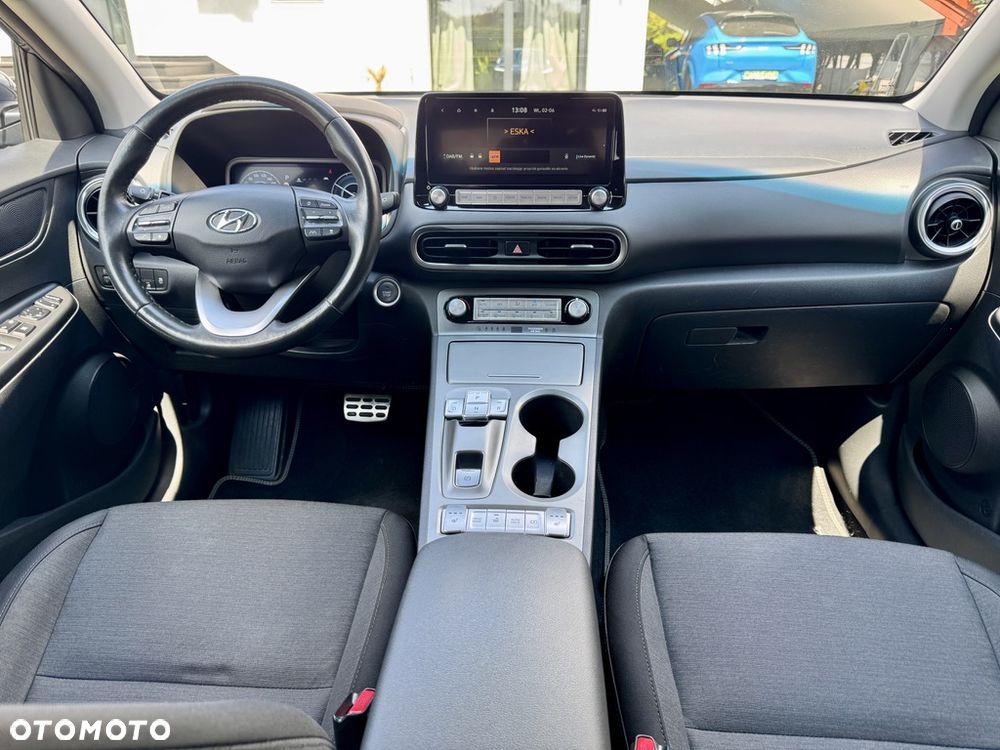 Hyundai Kona 64kWh Premium - 3