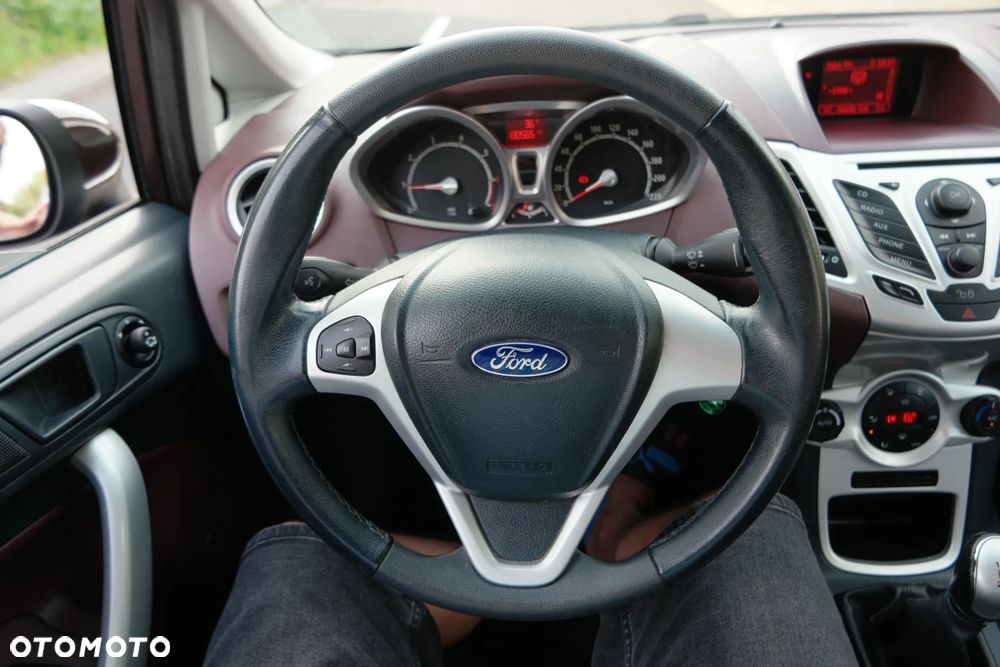 Ford Fiesta 1.25 Titanium - 31