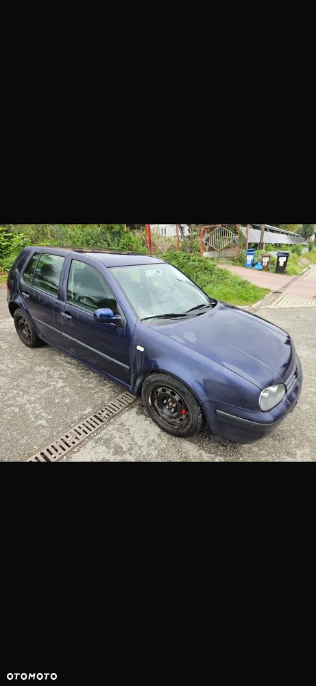 Volkswagen Golf - 3