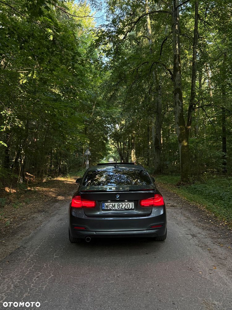 BMW Seria 3 320i Edition Luxury Line Purity - 9