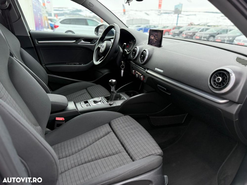 Audi A3 ack 1.6 30 TDI Design - 30