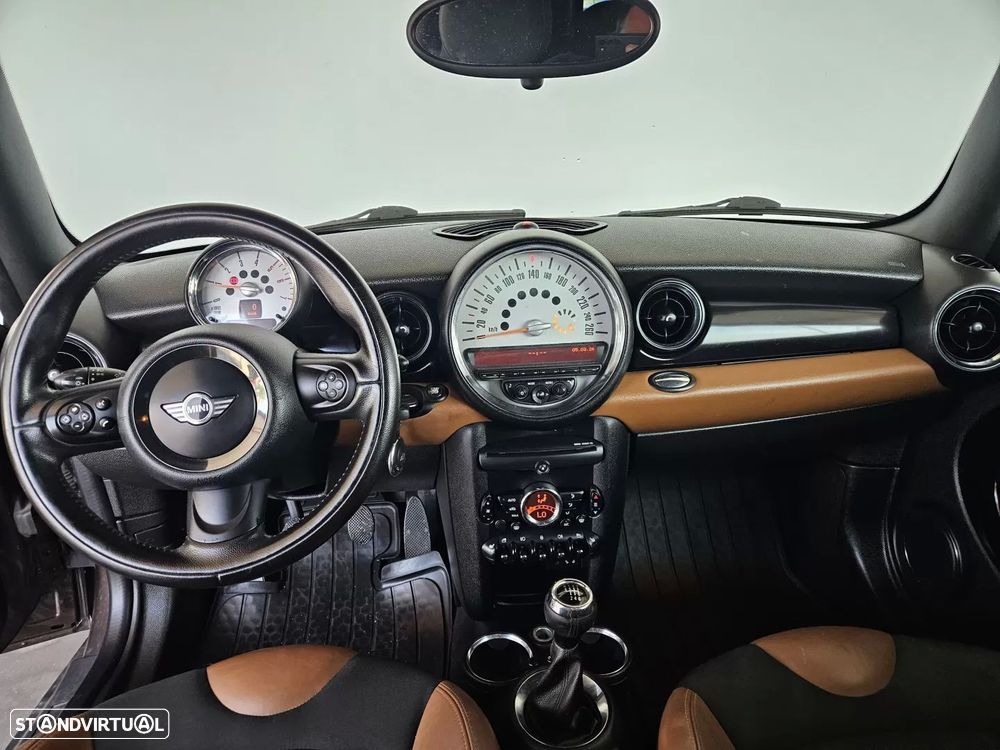 MINI 3 Portas Cooper D - 11