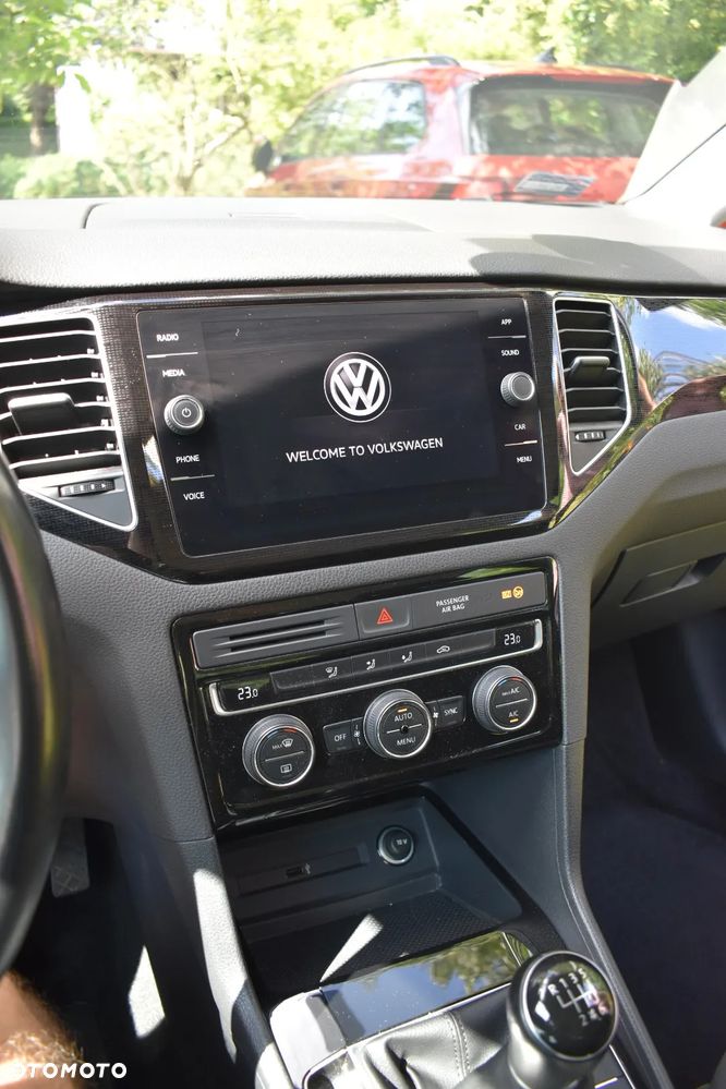 Volkswagen Golf Sportsvan SV 1.5 TSI ACT Highline - 17