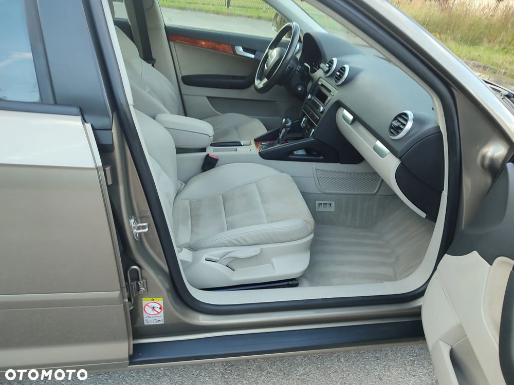 Audi A3 Sportback 2.0 TDI DPF S tronic Attraction - 23