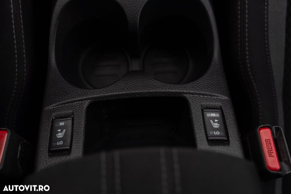 Nissan Qashqai 1.6 DIG-T N-Connecta - 19