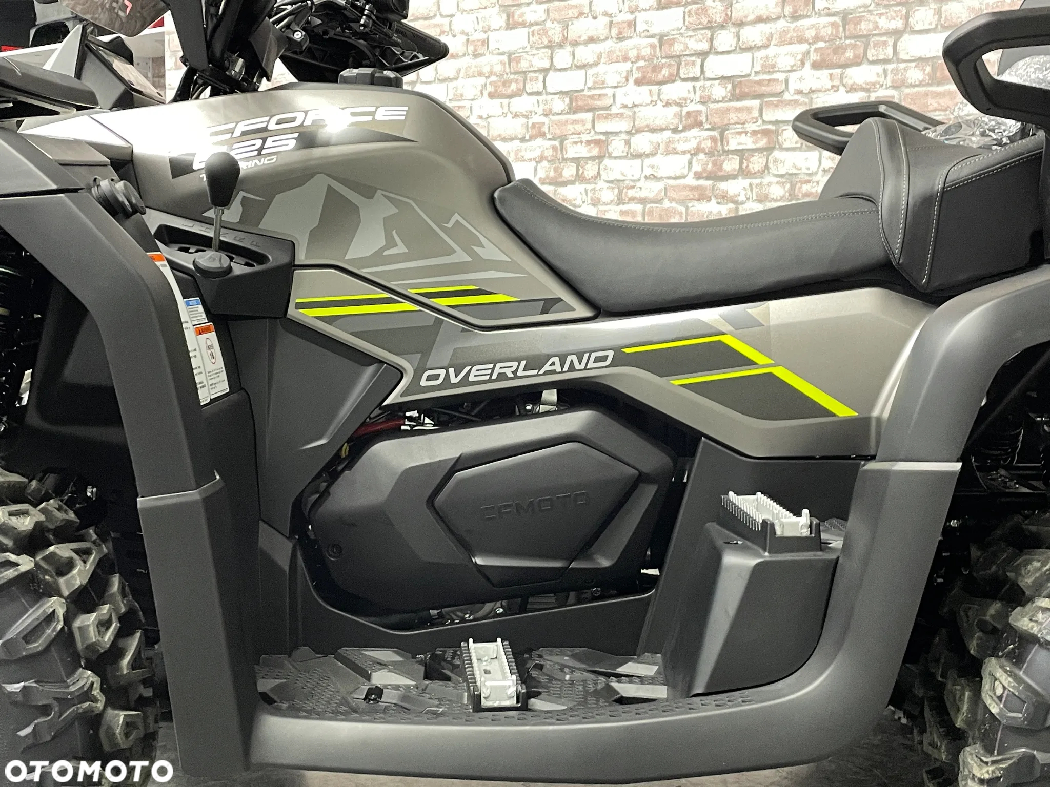 CFMoto CForce - 9
