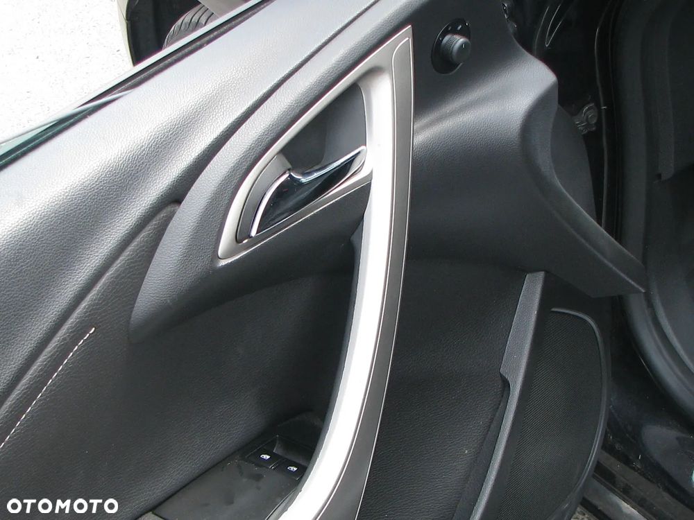 Opel Astra 1.7 CDTI DPF Active - 11