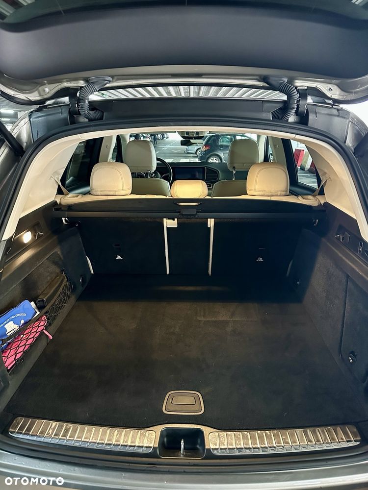 Mercedes-Benz GLE 300 d 4-Matic - 23