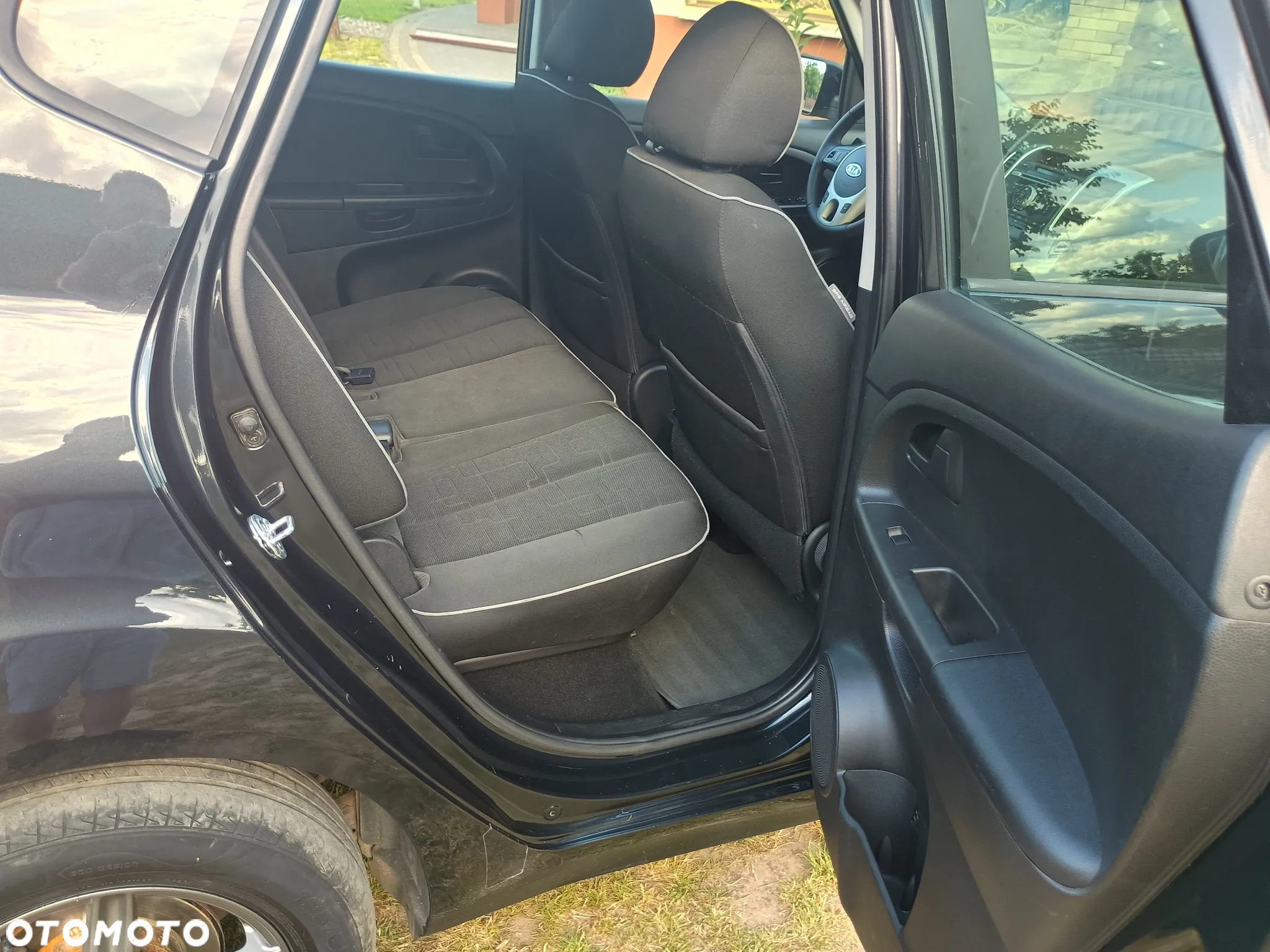 Kia Venga 1.4 CRDi 90 Attract - 13