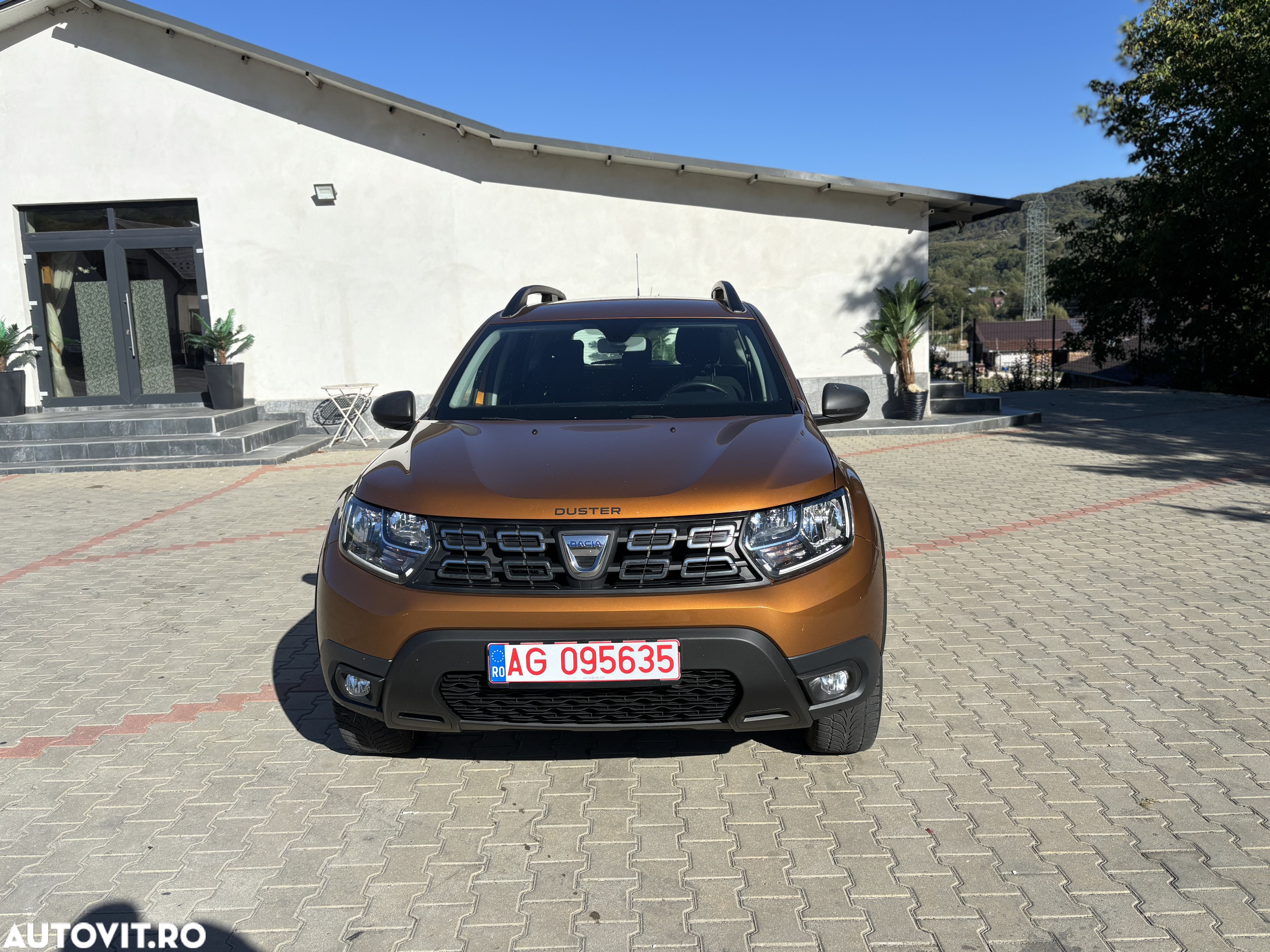 Dacia Duster 1.6 4x2 Laureate - 1