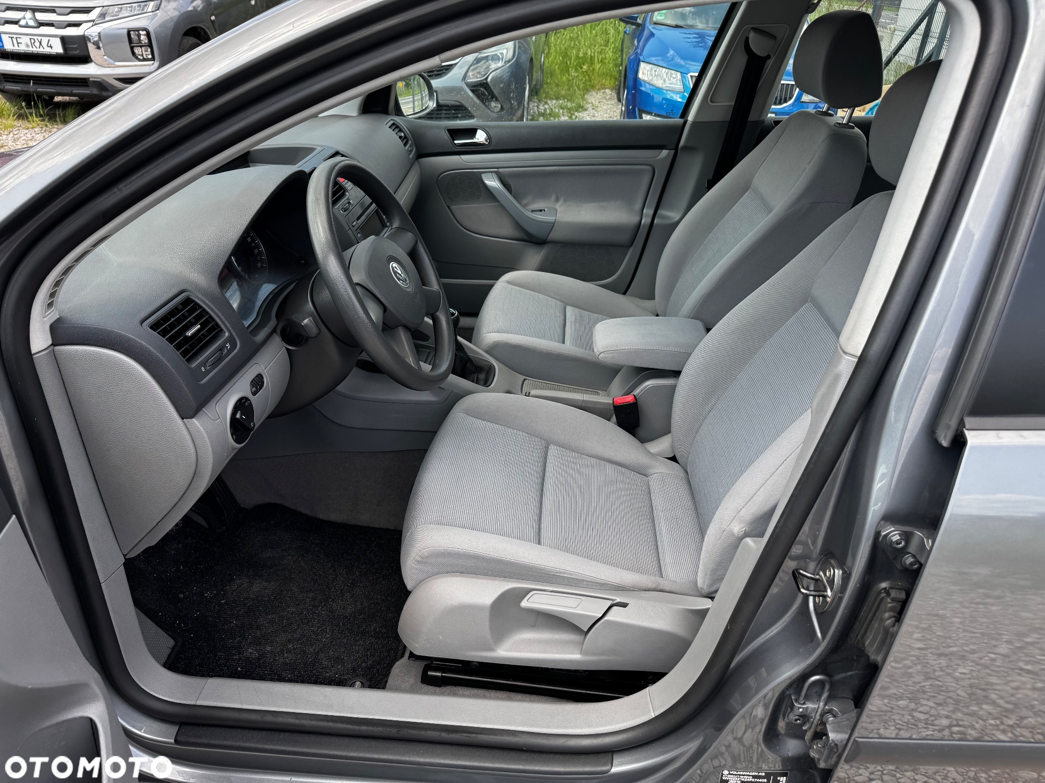 Volkswagen Golf 1.6 Trendline - 28