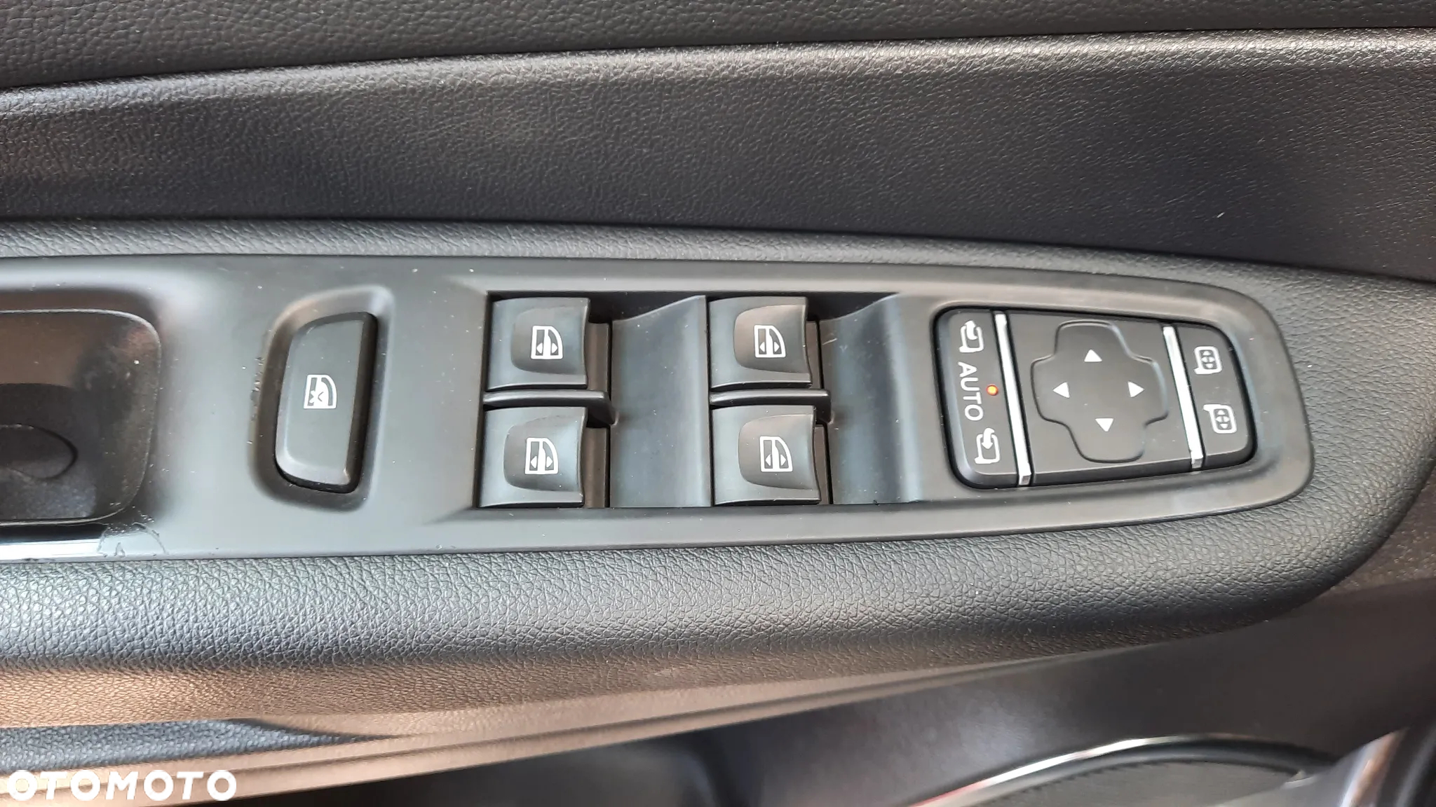 Renault Captur 0.9 Energy TCe Intens EU6 - 11