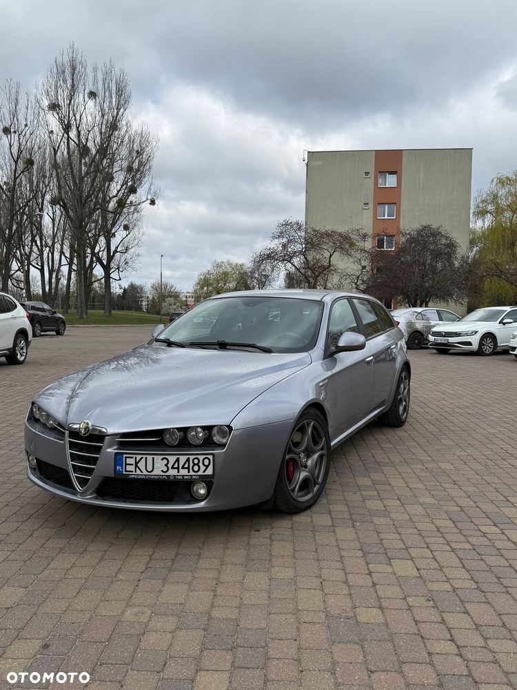 Alfa Romeo 159 - 2