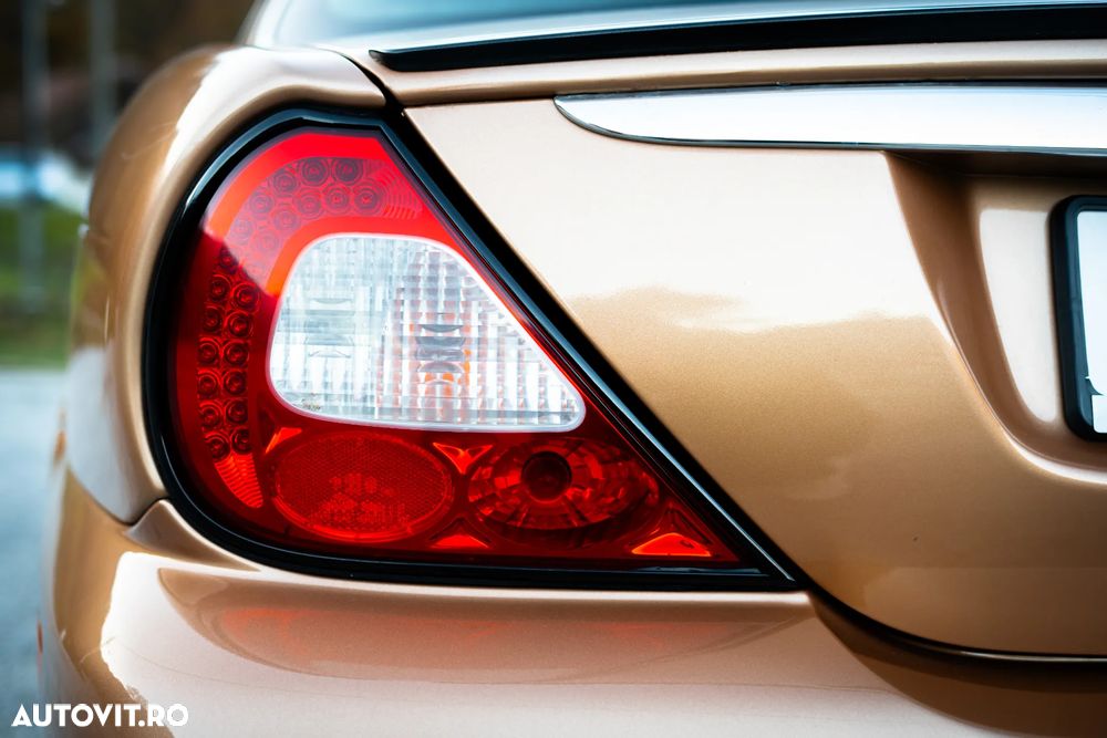 Jaguar XJ XJ8 4.2 V8 Executive Aut - 13