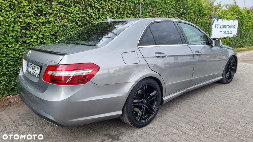 Mercedes-Benz Klasa E - 31