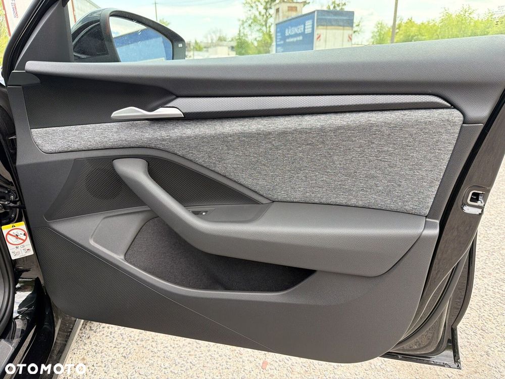 Skoda Superb 1.5 TSI Plug-in Hybrid Drive DSG - 19