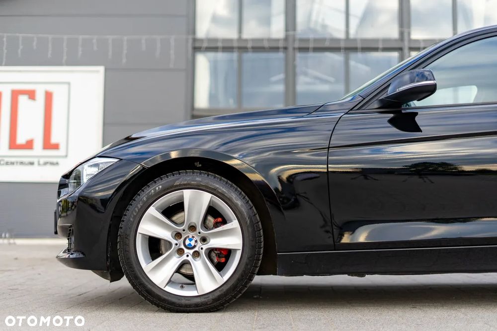 BMW Seria 3 - 23