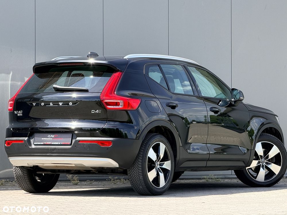 Volvo XC 40 D4 AWD Geartronic Momentum Pro - 37