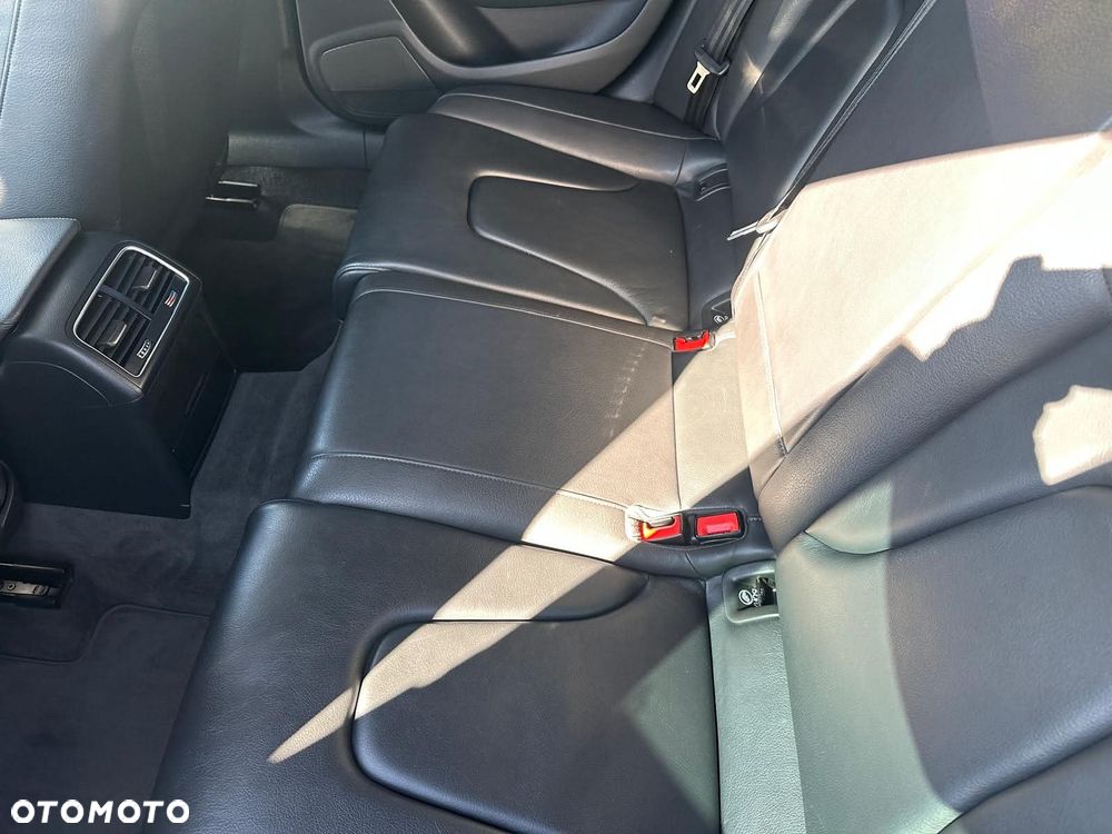 Audi A4 Avant 2.0 TDI ultra - 13