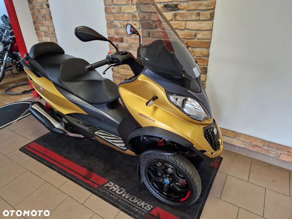Piaggio MP-3 - 1