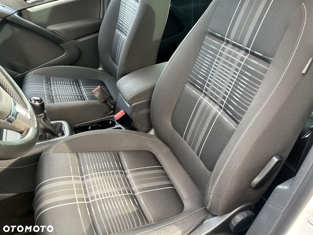 Volkswagen Tiguan 1.4 TSI Trend&Fun - 12