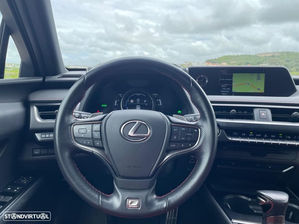 Lexus UX 250h F Sport - 26