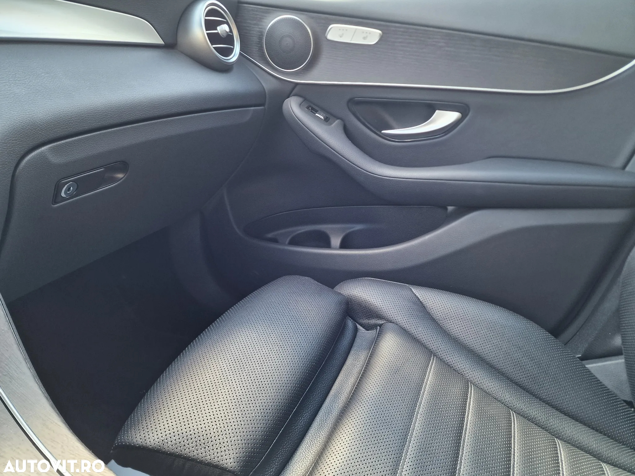 Mercedes-Benz GLC 300 de 4Matic 9G-TRONIC - 29