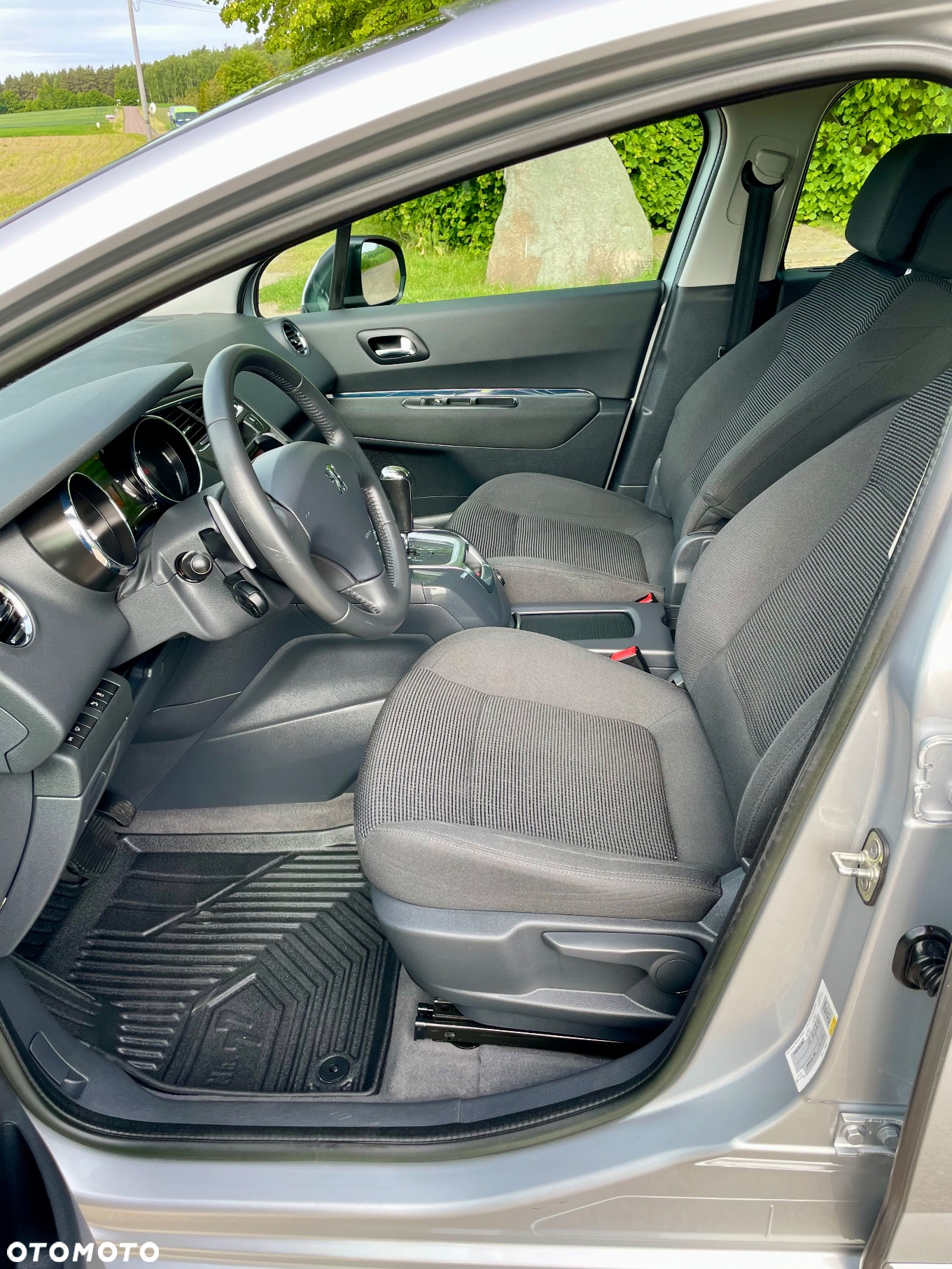 Peugeot 5008 e-HDI FAP 115 EGS6 Stop&Start Active - 6