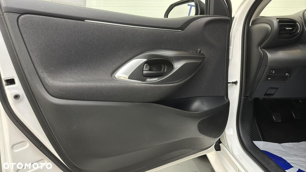 Toyota Yaris 1.5 Comfort - 12