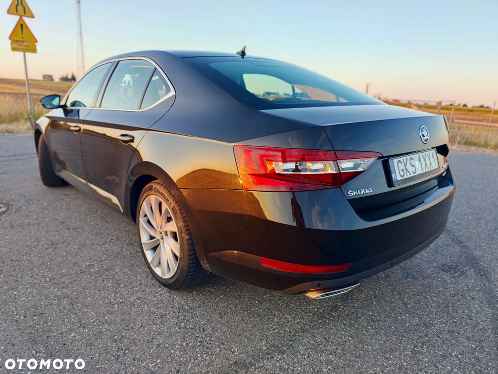 Skoda Superb 2.0 TSI 4x4 DSG Style - 21