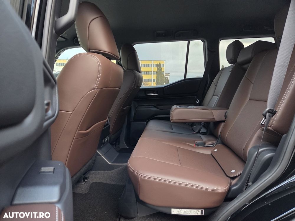 Toyota Land Cruiser 250 - 11