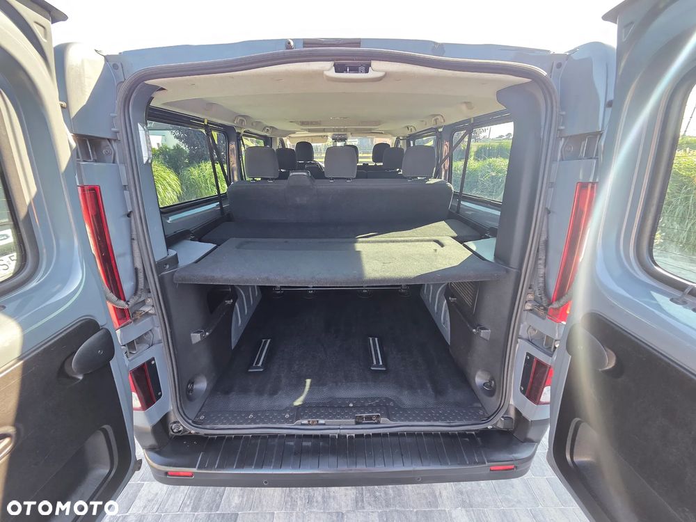 Renault Trafic 2.0 dCi Escapade - 10