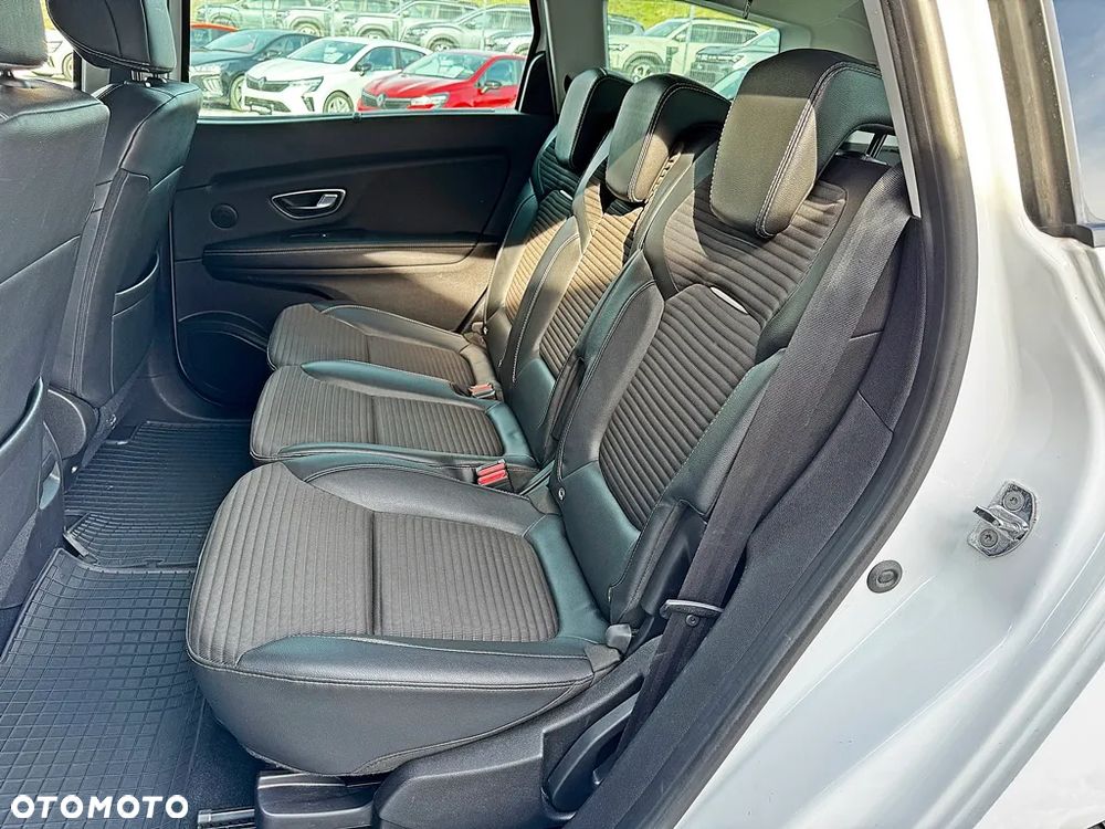 Renault Scenic - 13