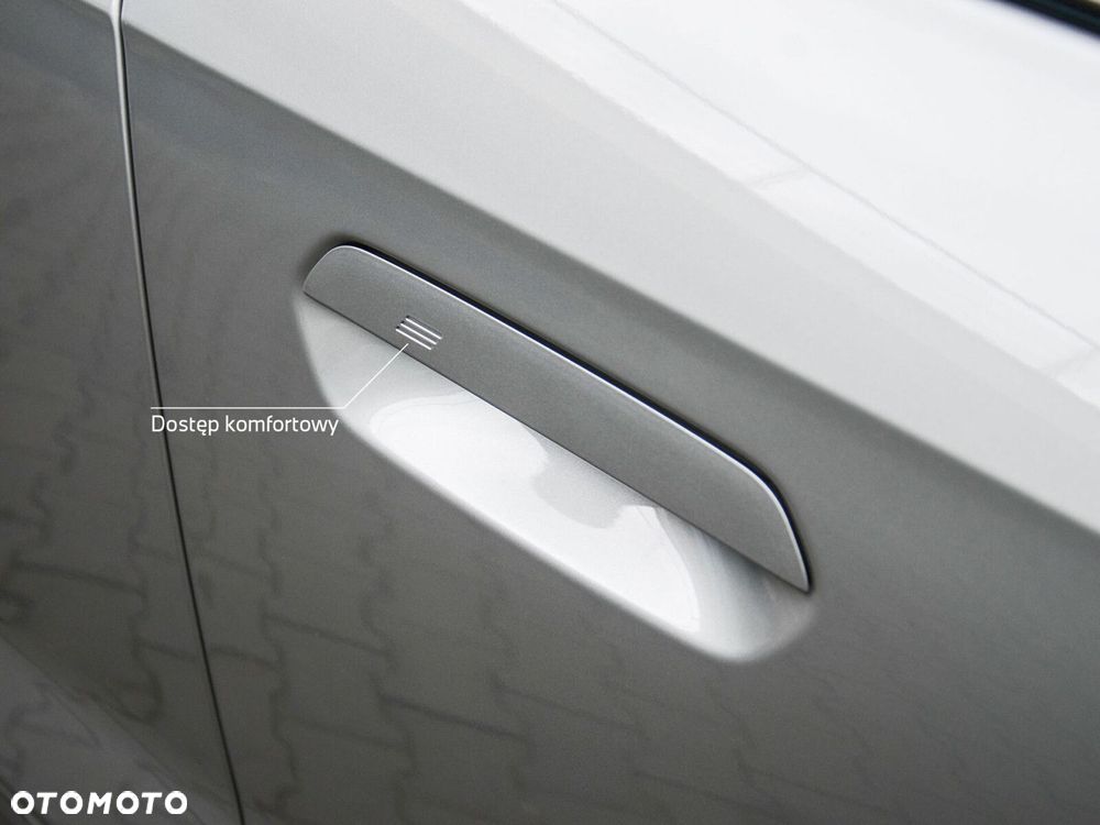 BMW X1 sDrive20i - 13